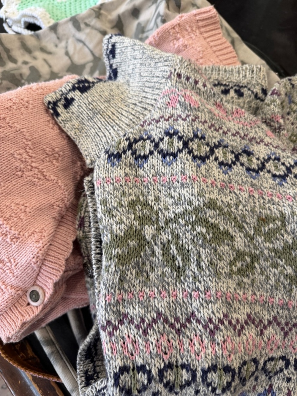 2 NR SWEATERS AS IS